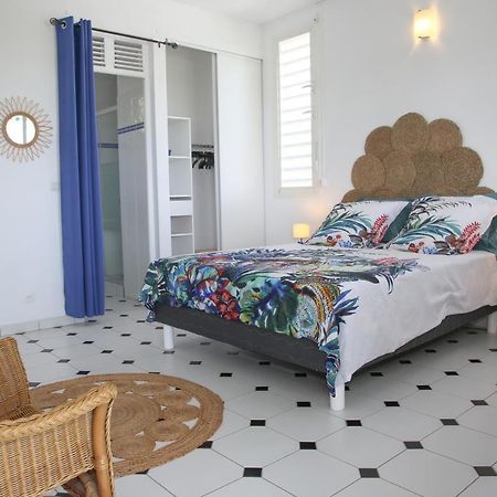 Villa Theo , Chambre D'Hotes , Petit Dejeuner, Table D'Hotes Sainte-Anne  Esterno foto