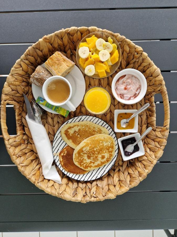 Villa Theo , Chambre D'Hotes , Petit Dejeuner, Table D'Hotes Sainte-Anne  Esterno foto